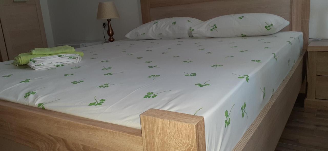 Splendid Aparthotel Navodari Bagian luar foto