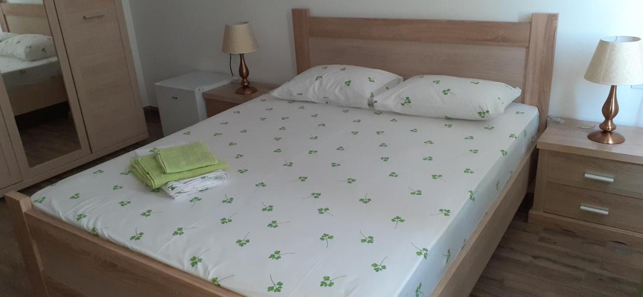 Splendid Aparthotel Navodari Bagian luar foto