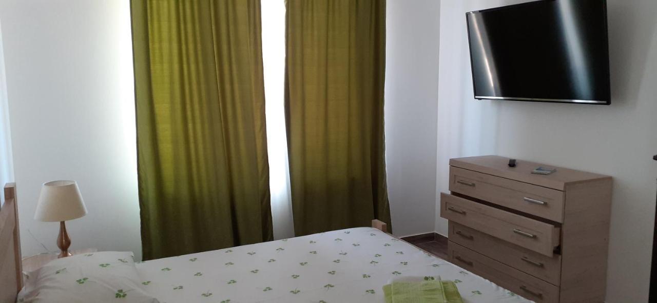 Splendid Aparthotel Navodari Bagian luar foto